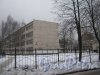 Ул. Черкасова, дом 4, корпус 1. Общий вид здания школы со стороны дома 6 корпус 3. Фото 30 января 2013 г.