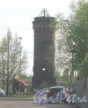 Водонапорная башня в Рыбацком в районе пересечения Тепловозной ул. и Скачкова пер. Фото 13 мая 2013 г. с Караваевской ул.