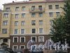 Ул. Черняховского, дом 50, литера А. Фрагмент фасада. Фото 10 июня 2013 г.