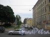 Прилукская ул., дом 19 (справа) и перспектива Прилукской ул. от Лиговского пр. в сторону Тамбовской ул. Фото 10 июня 2013 г.