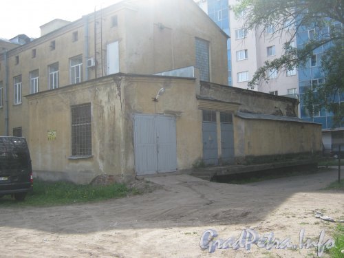 Ул. Трефолева, дом 7. Общий вид со стороны двора. Фото 29 мая 2012 г.
