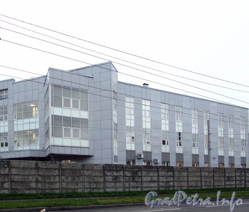 Ул. Книпович, дом 14. Фасад со стороны ул. Седова. Фото октябрь 2012 г.