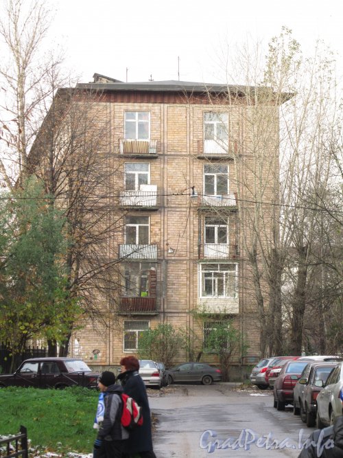Ул.Ольминского, дом 22. Торец жилого дома со стороны проспекта Елизарова. Фото 2012 г.