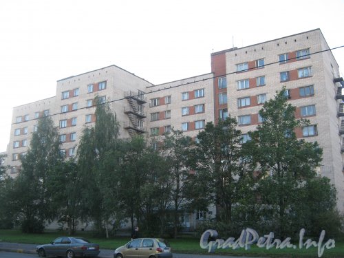 Ул. Руднева, дом 6. Общий вид с ул. Руднева. Фото 4 сентября 2012 г.