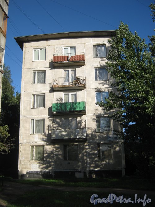 Ул. Руднева, дом 11. Торец дома. Вид с ул. Руднева. Фото 4 сентября 2012 г.