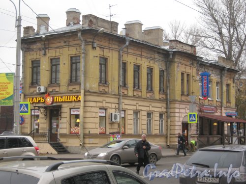 Лесной пр., д. 1 А. Общий вид с улицы Академика Лебедева. Фото 2 ноября 2012 г.
