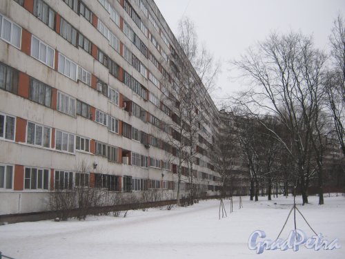 Ул. Руднева, дом 27, корпус 2. Общий вид здания со стороны дома 25. Фото 25 января 2013 г.