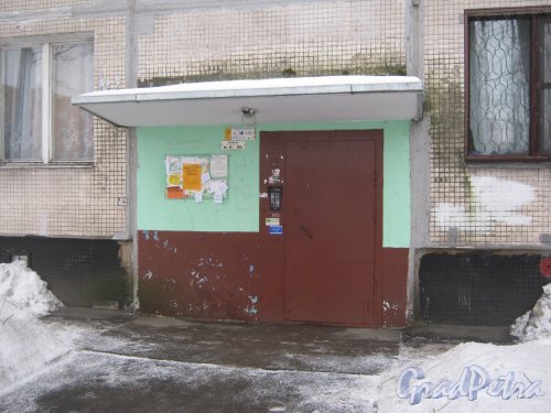 Ул. Черкасова, дом 3. Парадная. Фото 30 января 2013 г.