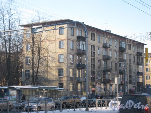 Кантемировская ул., дом 27. Общий вид с чётной стороны улицы. Фото 5 февраля 2013 г.