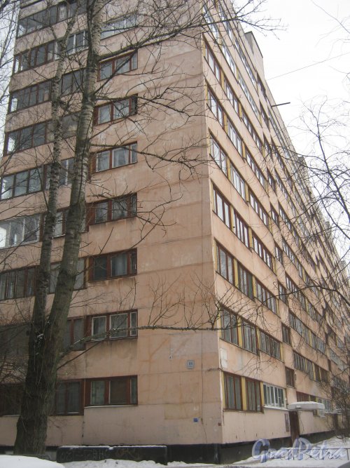 Ул. Черкасова, дом 10, корпус 2. Общий вид со стороны дома 8 корпус 4. Фото 30 января 2013 г.