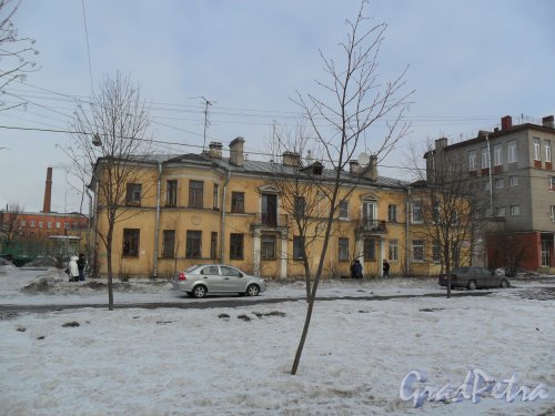Улица Гладкова, дом 1А. Фото март 2013 г.