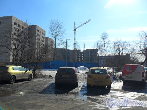 Улица Двинская, дом 8, корпус 3. Строительство жилого дома. Фото 29 марта 2013 г.