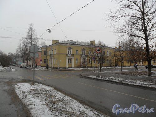 Турбинная ул., дом 37. Вид со стороны улицы Белоусова. Фото март 2013 г.