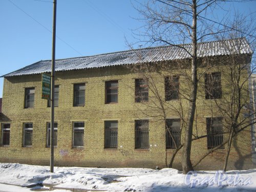 Ул. Парголовская, дом 8. Общий вид здания. Фото 10 марта 2013 г.