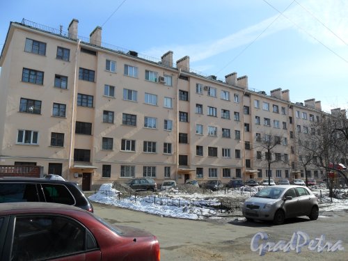 Улица Косинова, дом 14, корпус 2. Фото апрель 2013 г.