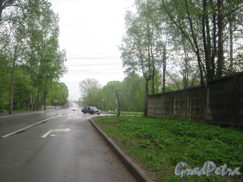 Ржевская улица перед пересечением с ул. Красина. Фото 17 мая 2013 г.