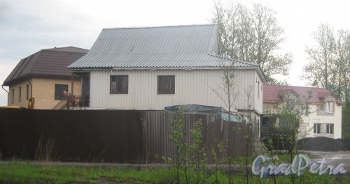 Беломорская ул., дом 11б. Общий вид дома с Рябовского шоссе. Фото 17 мая 2013 г.