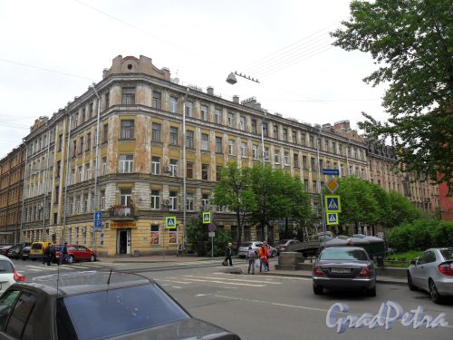 Улица Егорова, дом 22. Угол улицы Егорова и 7-й Красноармейской улицы. Фото 24 мая 2013 г.