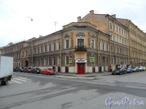 Улица Егорова, дом 11. Угол улиц Егорова и 4-й Красноармейской. Фото 24 мая 2013 г.