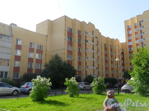 Улица Щербакова, дом 20, корпус 1. Дом серии 600.11. 4х и 6-этажные секции. Фото 1 июня 2013 года.