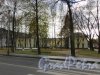 Г. Павловск, Конюшенная улица, дом 2. Общий вид здания со стороны Садовой улицы. Фото 13 октября 2013 г.