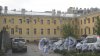 Рузовская ул., дом 16, литера А. Вид с ул. Введенского канала. Фото 12 сентября 2013 г.