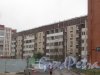 Лен. обл., Гатчинский р-н, г. Гатчина, ул. Генерала Кныша, дом 16. Фрагмент здания со стороны фасада. Фото 24 ноября 2013 г.