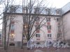 Г. Пушкин, ул. Жуковско-Волынская, дом 1. Фрагмент здания. Фото 1 марта 2014 г.