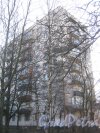 Ул. Подводника Кузьмина, дом 23. Фрагмент здания со стороны фасада. Фото 26 февраля 2014 г.
