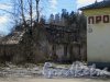 Ул. Вологдина, д. 1. Дом после пожара. Вид с Ольгинской дороги. Фото апрель 2014 г.