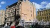 8-я Советская улица, дом 38. Справа на Фотографии за сквером дом 40. Фото 30 апреля 2014 года.