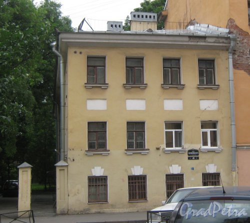 Ул. Черняховского, дом 45. Общий вид со стороны фасада. Фото 14 июня 2013 г.