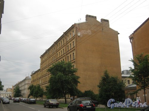 Ул. Роменская, дом 4 (в центре Фото). Вид с ул. Черняховского. Фото 14 июня 2013 г.