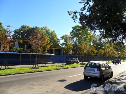 г. Пушкин, Московская улица, дом 40, лит. А. Строительство здания. Фото 6 сентября 2013 года.