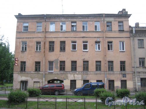 Ул. Черняховского, дом 15. Общий вид здания. Фото 14 июня 2013 г.