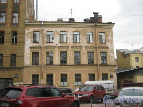 Ул. Черняховского, дом 3. Общий вид здания. Фото 14 июня 2013 г.