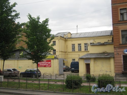 Ул. Черняховского, дом 3а. Общий вид здания. Фото 14 июня 2013 г.