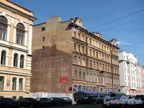 2-я Советская ул., д. 18 (левая часть), Доходный дом. Общий вид. Фото июль 2012 г.
