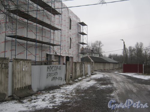 Красное Село (Горелово), Советская ул. Вид от Аннинского шоссе в сторону Полевой ул. Фото 4 января 2014 г.