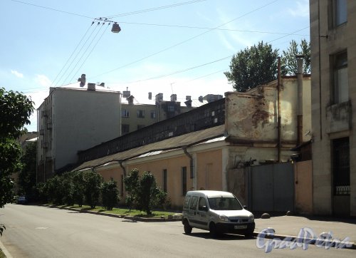 Шпалерная ул., д. 51, лит. Б. Производственный корпус. Вид со Ставропольской улицы. Фото август 2010 г.