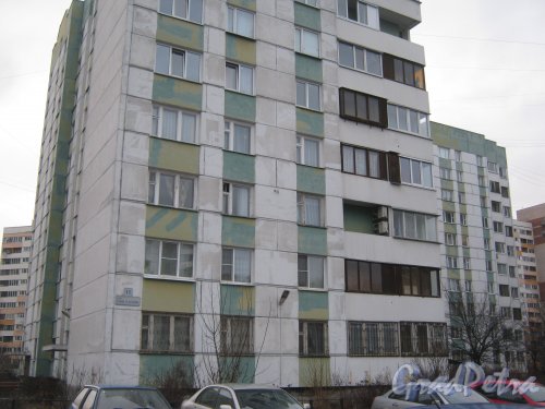 Ул. Маршала Казакова, дом 11. Вид со стороны фасада. Фото февраль 2014 г.