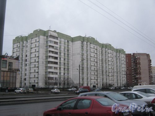 Ул. Маршала Казакова, дом 14, корпус 1. Вид со стороны дома 7. Фото февраль 2014 г.