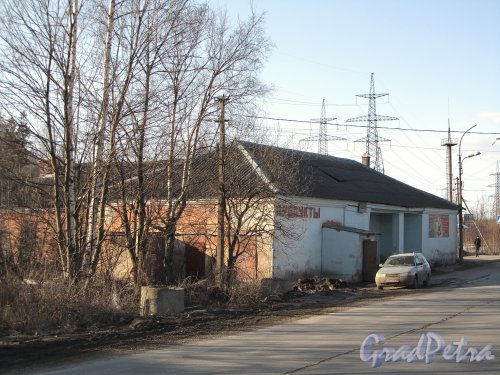 Ул. Вологдина, д. 1А. Вид с Ольгинской дороги. Фото апрель 2012 г.