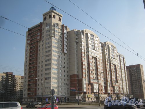 Бухарестская ул., дом 146, корпус 1. Общий вид здания. Фото 28 февраля 2014 г.