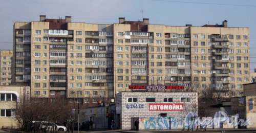 Ул. Олеко Дундича, дом 36, корпус 1. Общий вид с Бухарестской ул. Фото 28 февраля 2014 г.