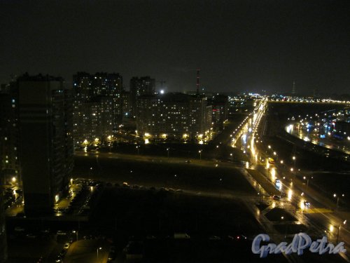 Мебельная ул. Вид вечерней улицы в сторону ЗСД с крыши дома 2 по Лыжному пер. Фото 14 апреля 2014 г.