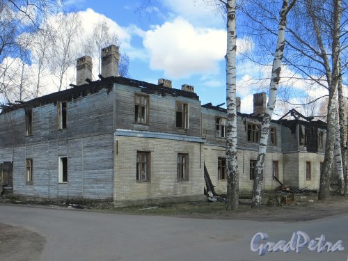 Ул. Вологдина, д. 4. Руины после пожара. Фото апрель 2014 г.