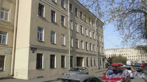 Улица Глеба Успенского, дом 3, литер А. Вид дома в сторону Московского проспекта. Фото 30 апреля 2014 года.