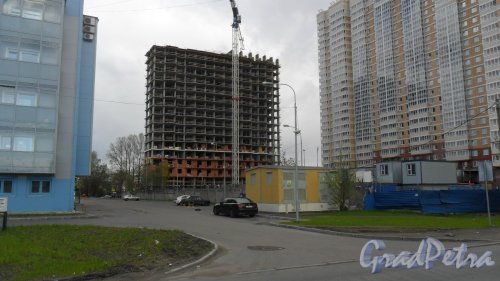 Полевая Сабировская улица, дом 47, корпус 1, литер А. ЖК «Богатырь-2». Строительство 25-этажного жилого дома. Фото 2 мая 2014 года.