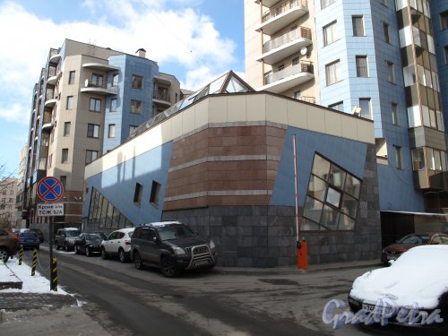 Шпалерная ул., д. 52а. Новый жилой комплекс. Фото март 2014 г.